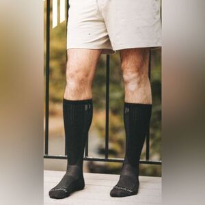 Hollow Compression Performance Alpaca Socks Black Large NWT